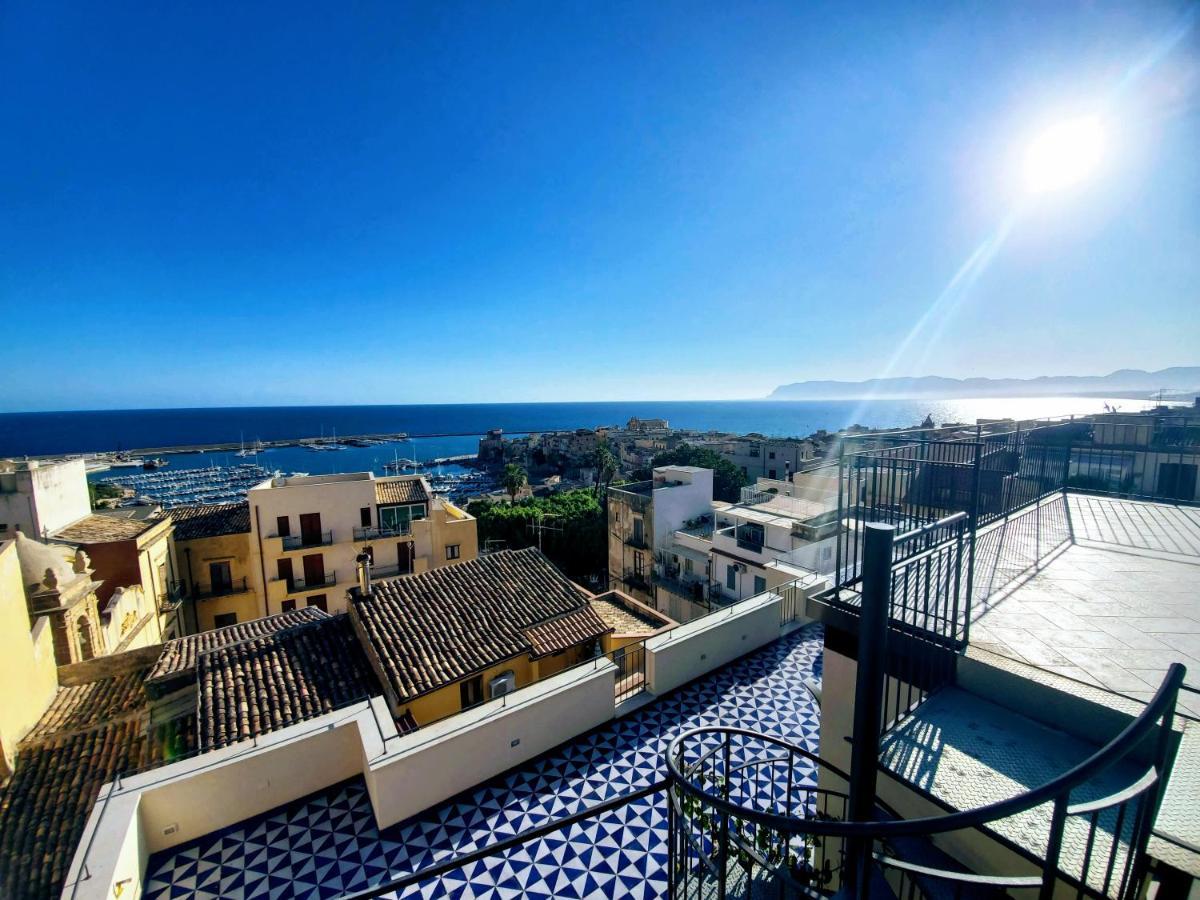 Апартаменты Palazzo Del Golfo Penthouse Кастелламмаре-дель-Голфо Экстерьер фото